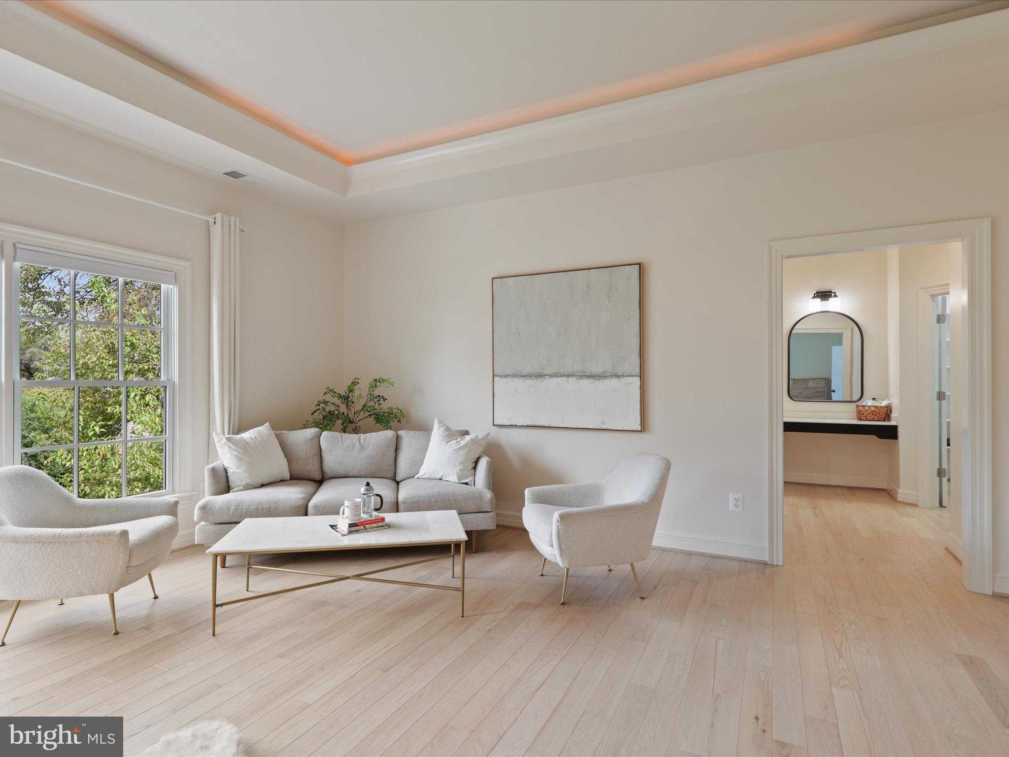 904 Locust St photo 27