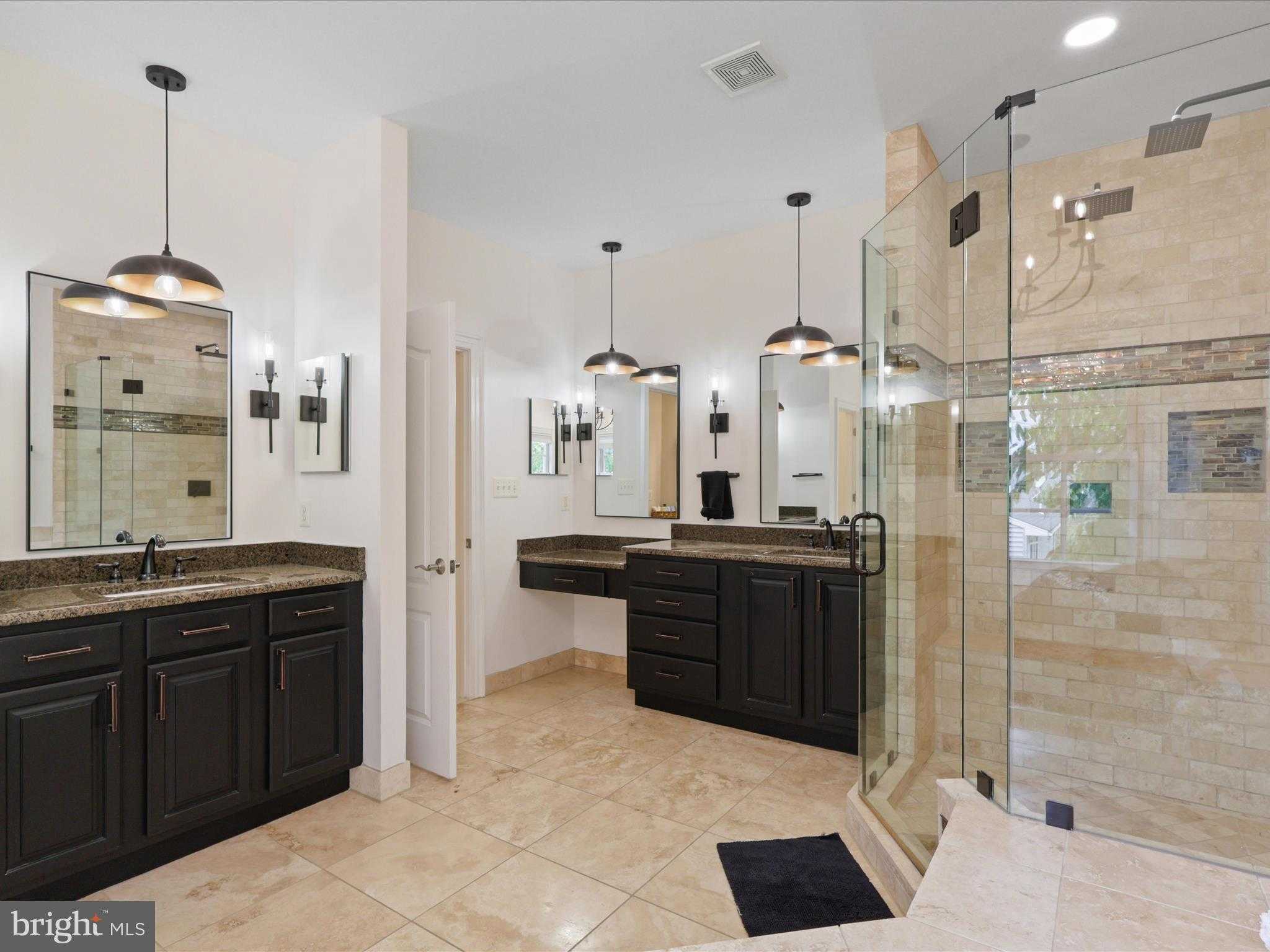 904 Locust St photo 33