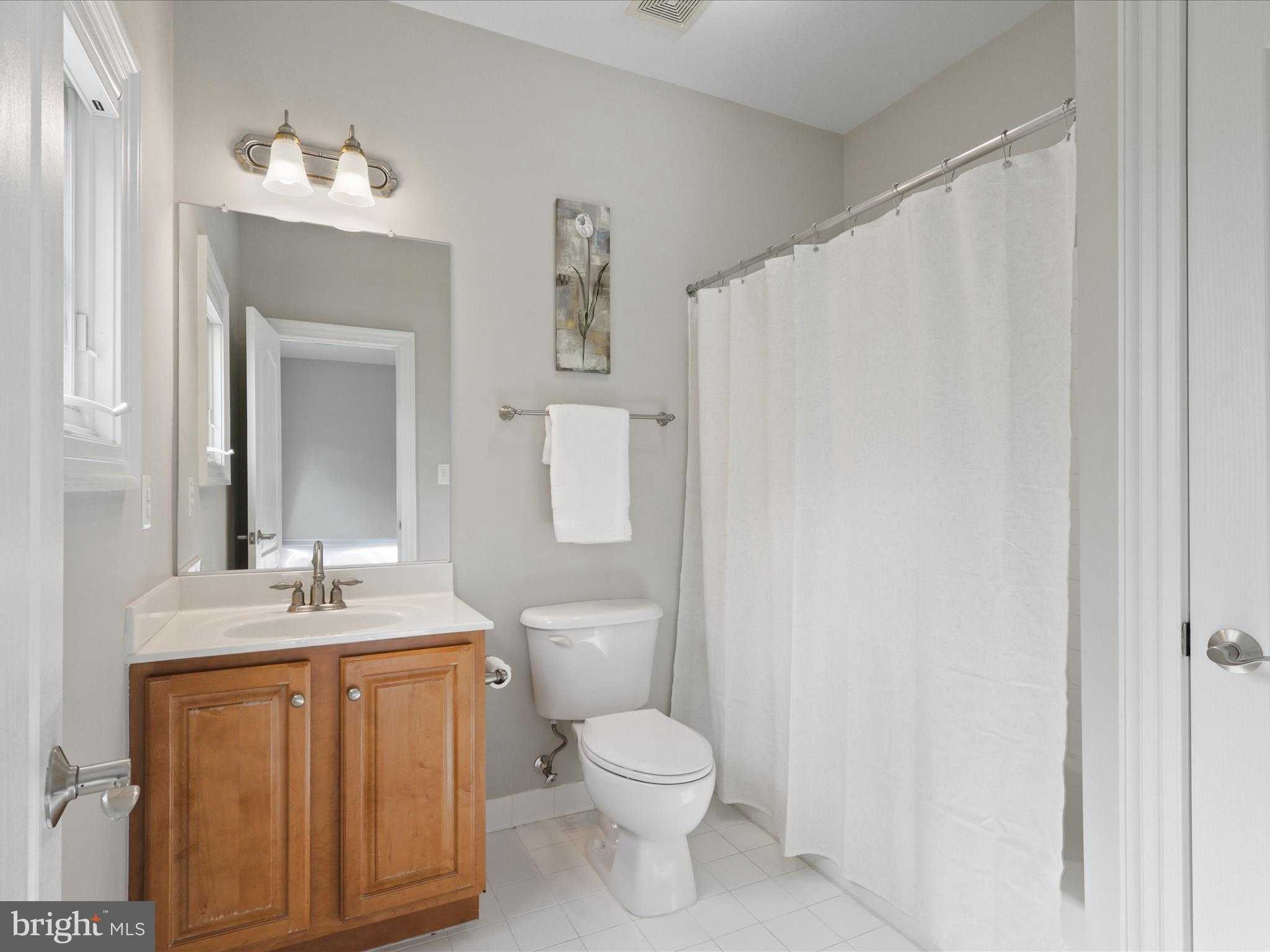 904 Locust St photo 36