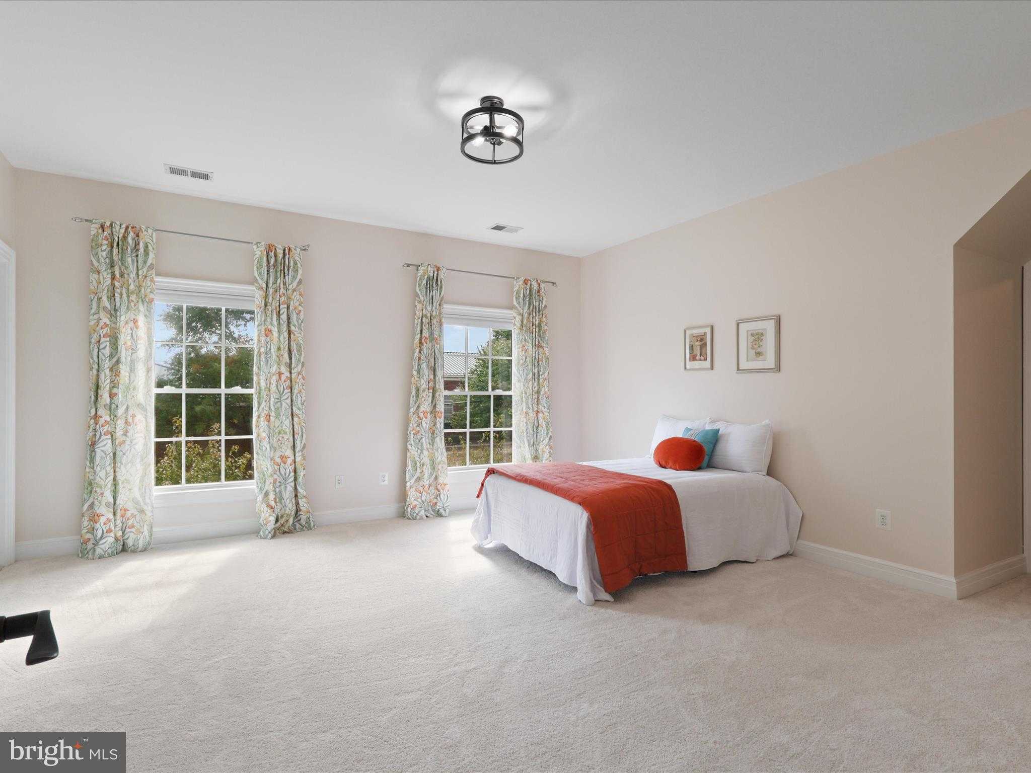 904 Locust St photo 37