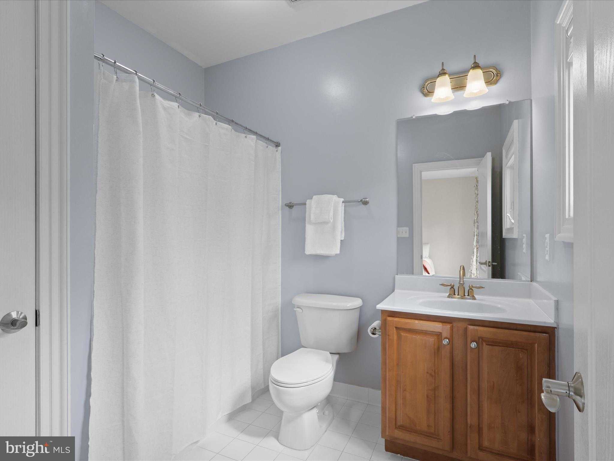 904 Locust St photo 39