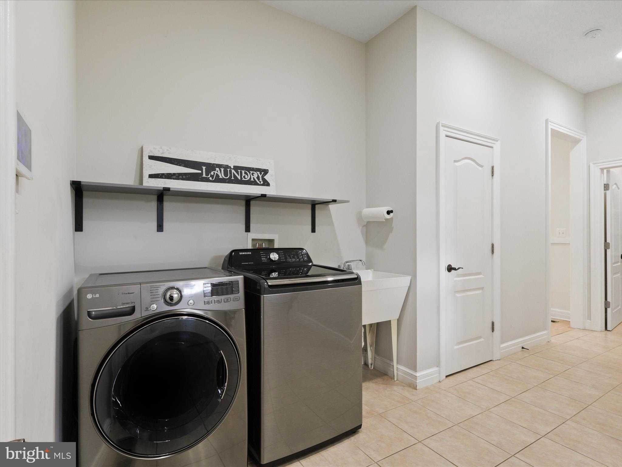 904 Locust St photo 43