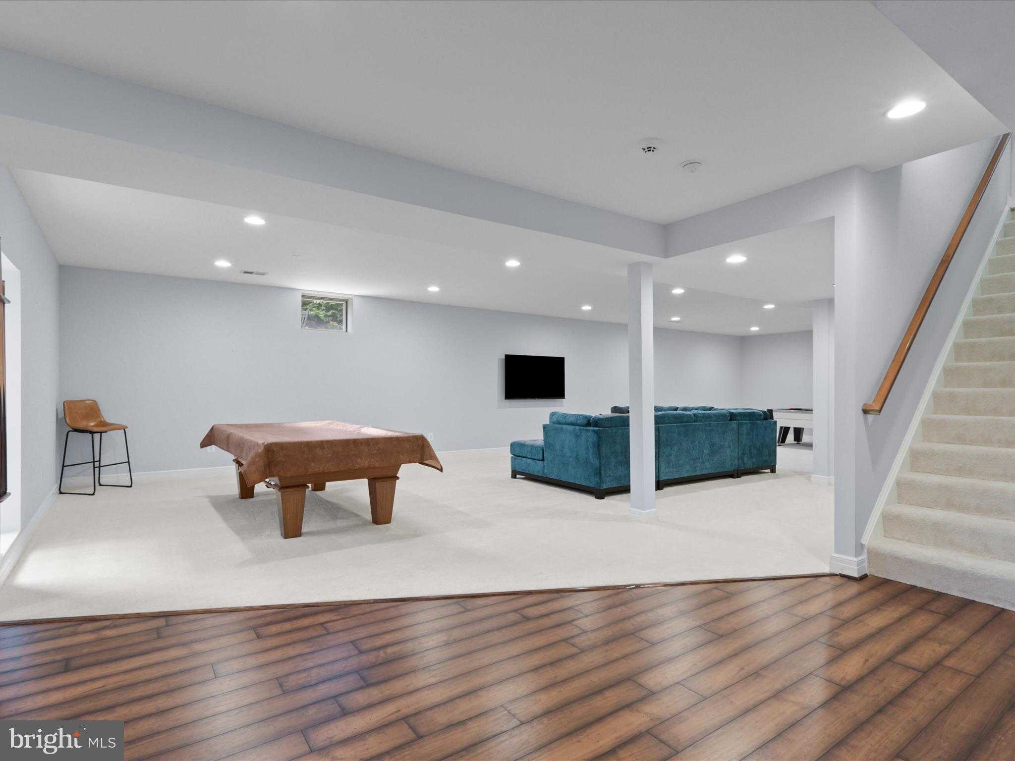 904 Locust St photo 45