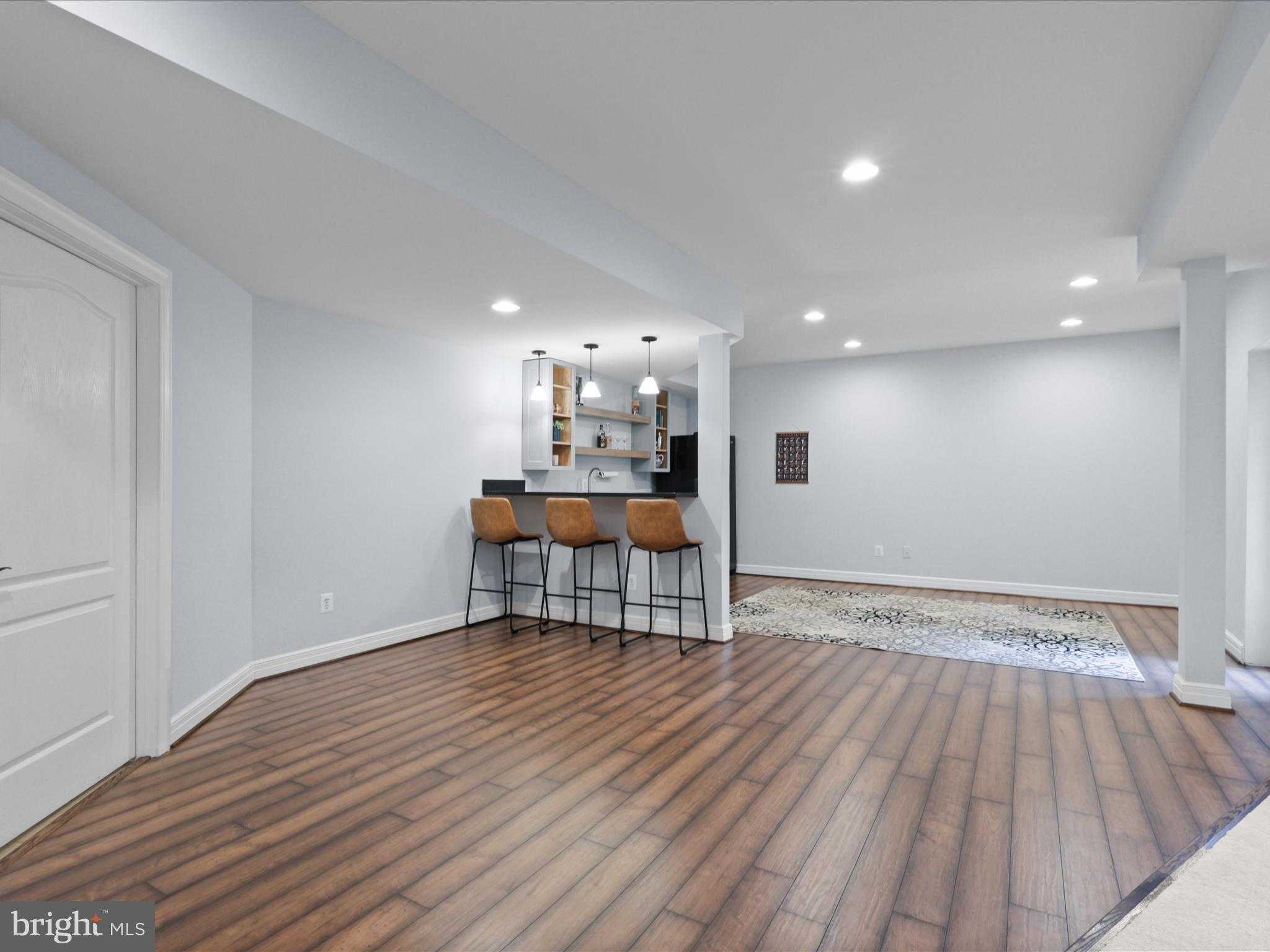 904 Locust St photo 46