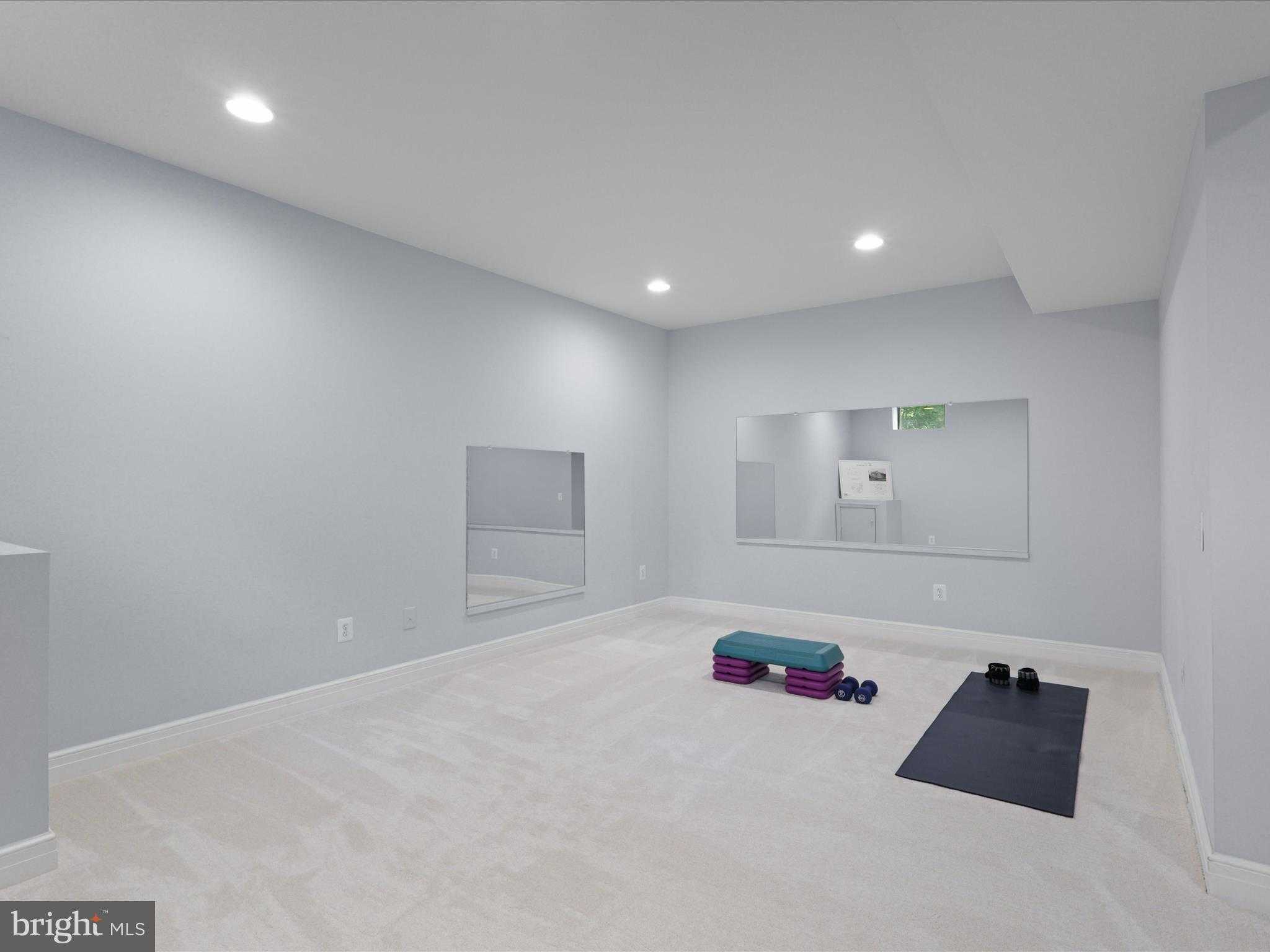 904 Locust St photo 51