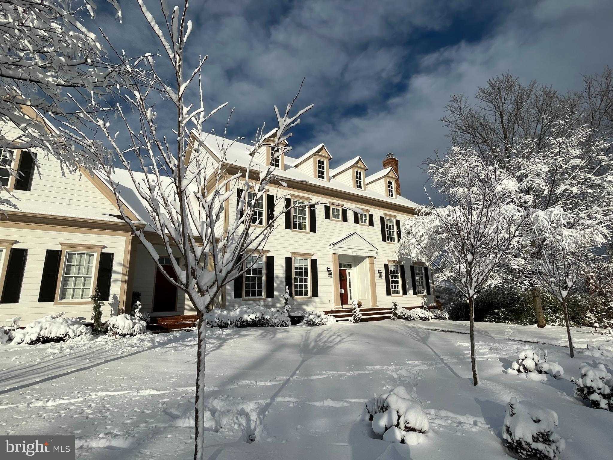 904 Locust St photo 81