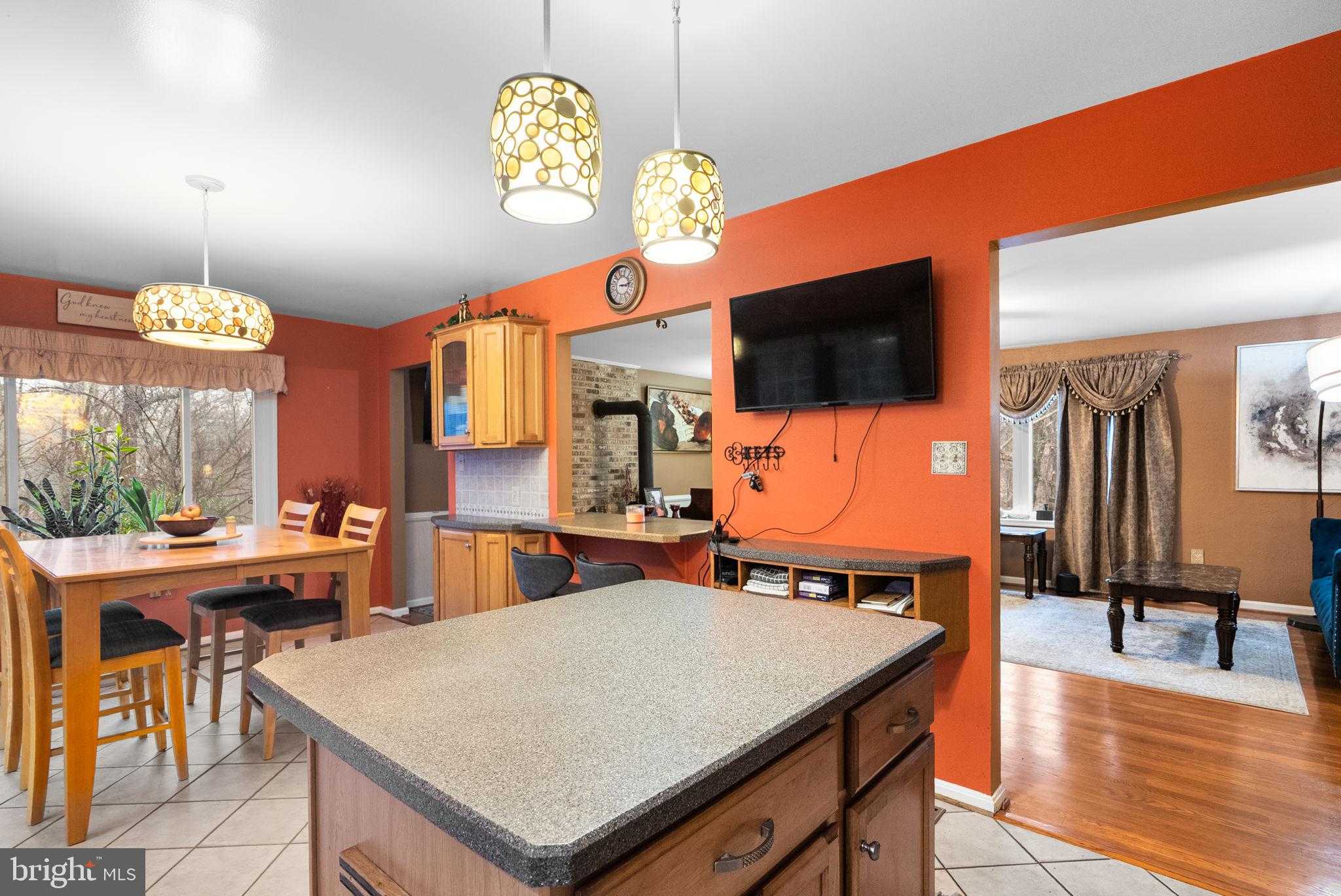 13100 Croom Rd photo 10