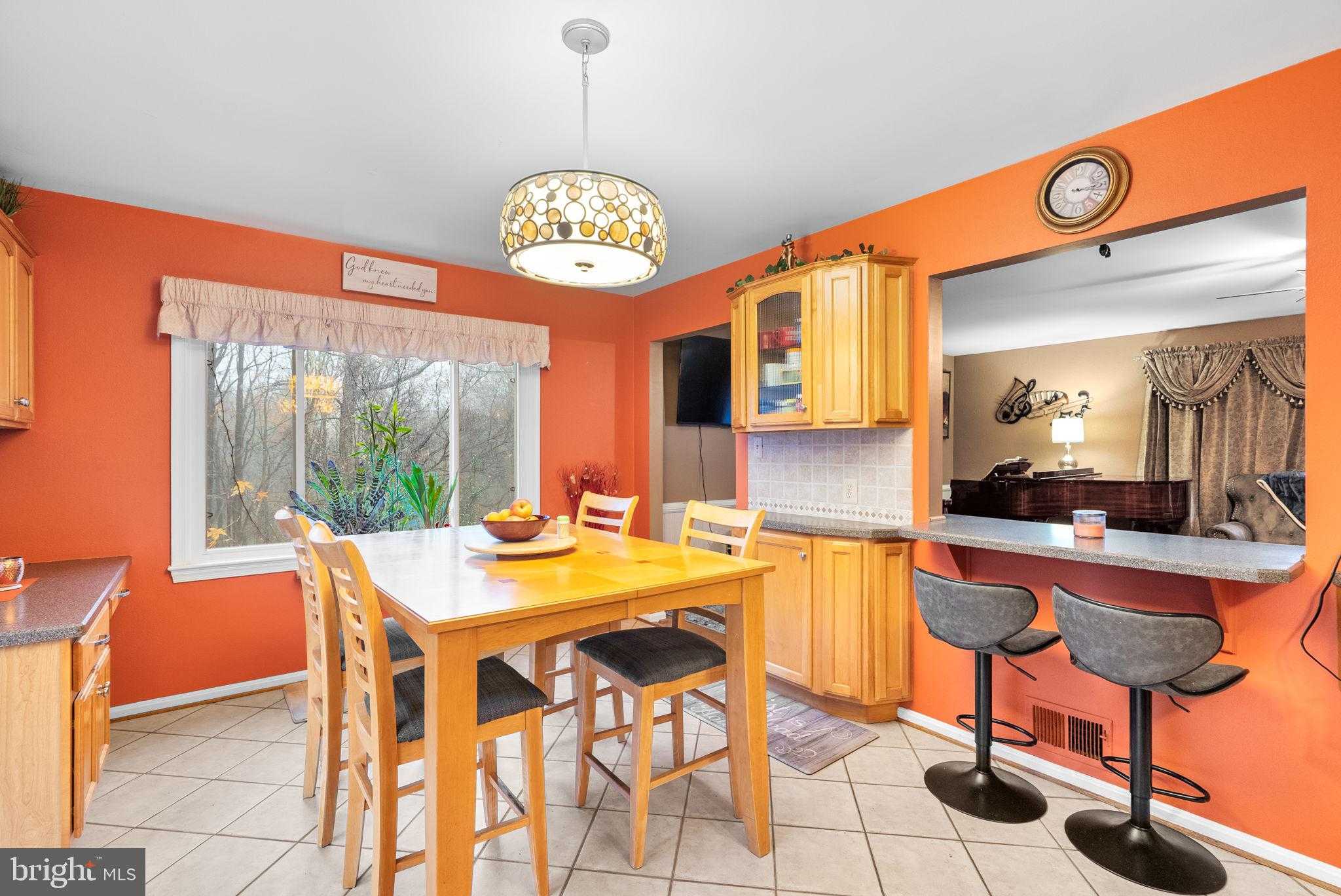 13100 Croom Rd photo 12