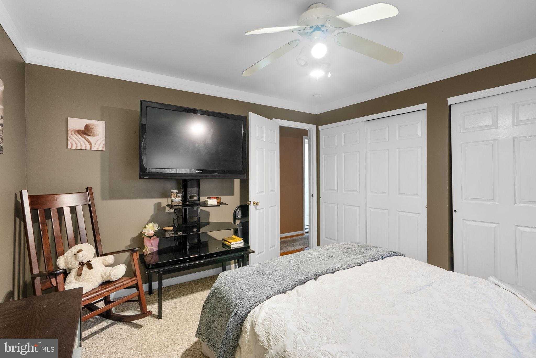 13100 Croom Rd photo 24