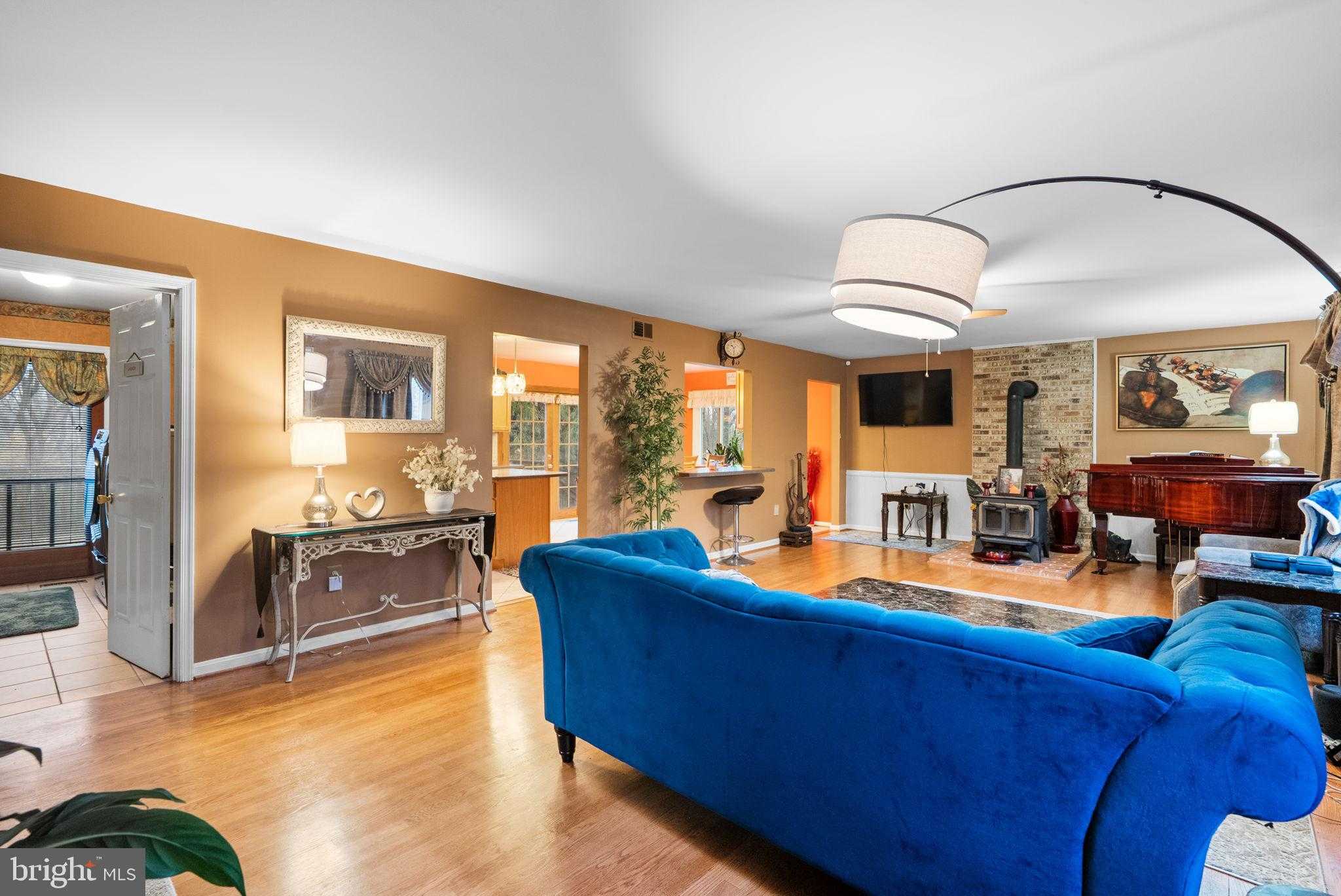 13100 Croom Rd photo 4