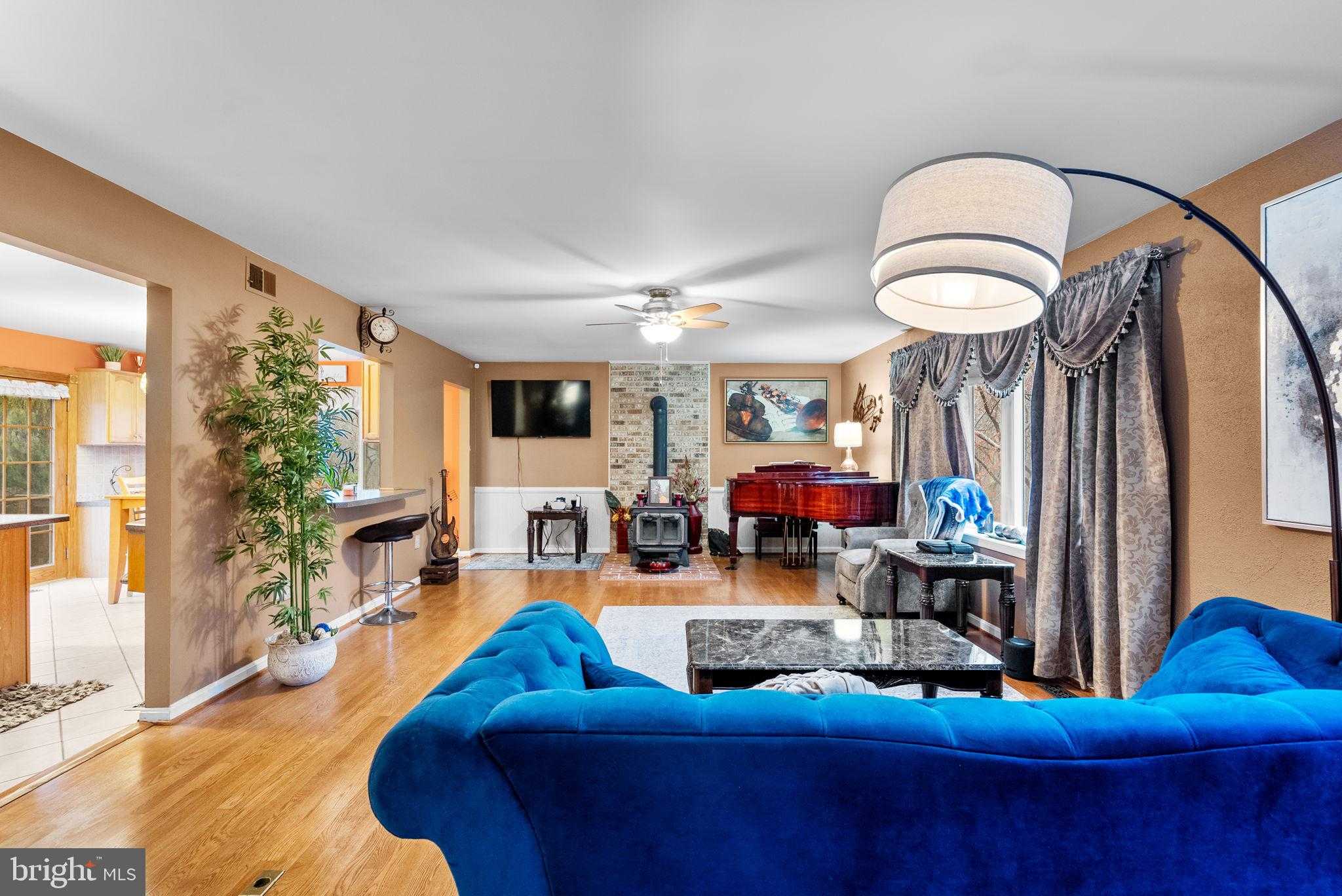 13100 Croom Rd photo 5