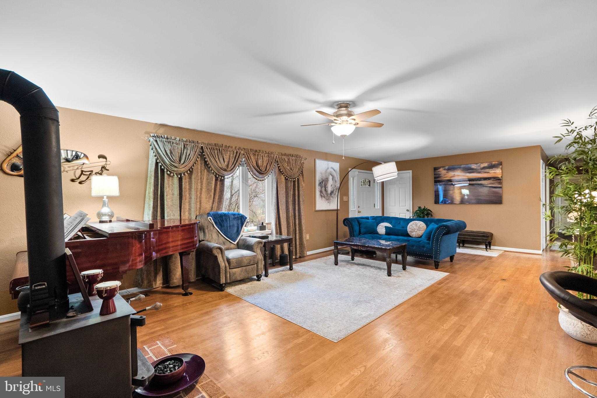 13100 Croom Rd photo 7