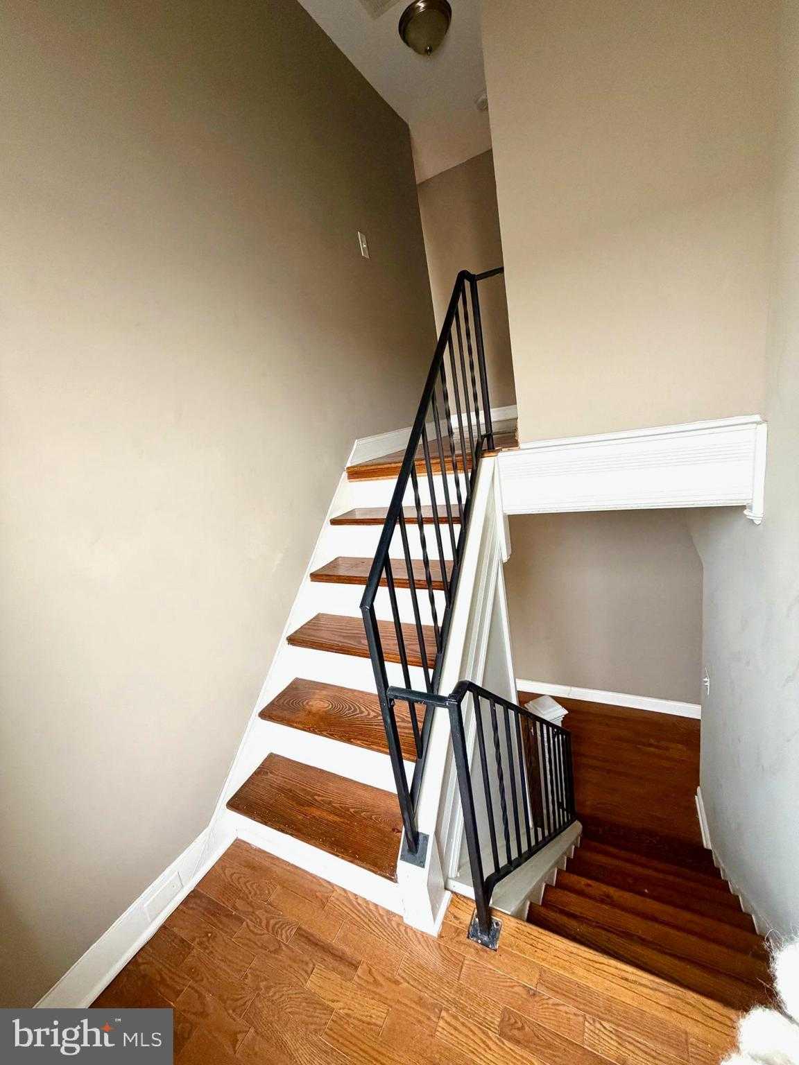 639 S Conkling St photo 36