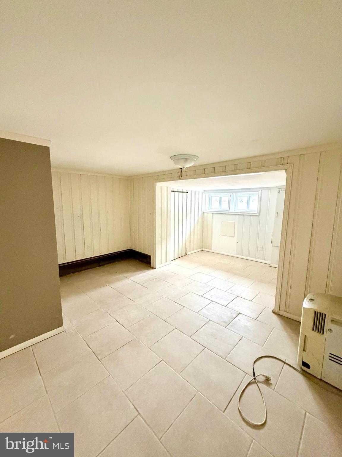 639 S Conkling St photo 46