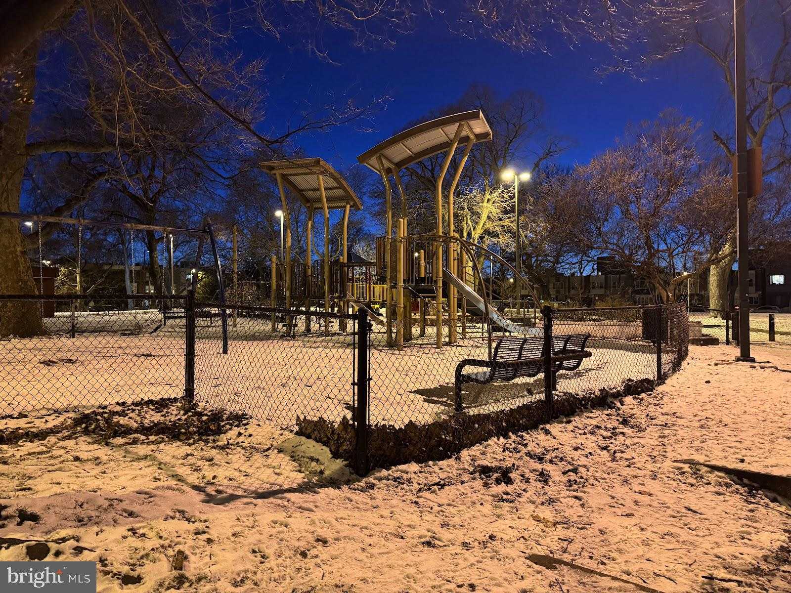 2324 Reed St photo 44