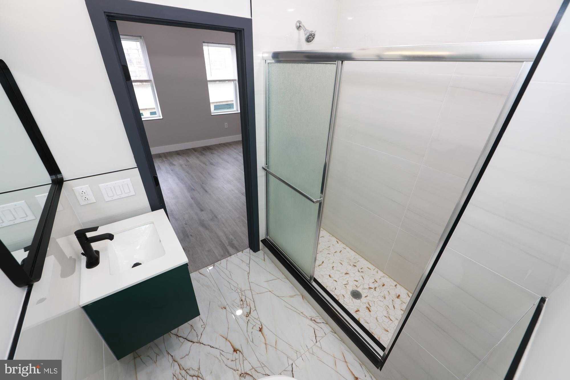 3565 Kensington Ave photo 20