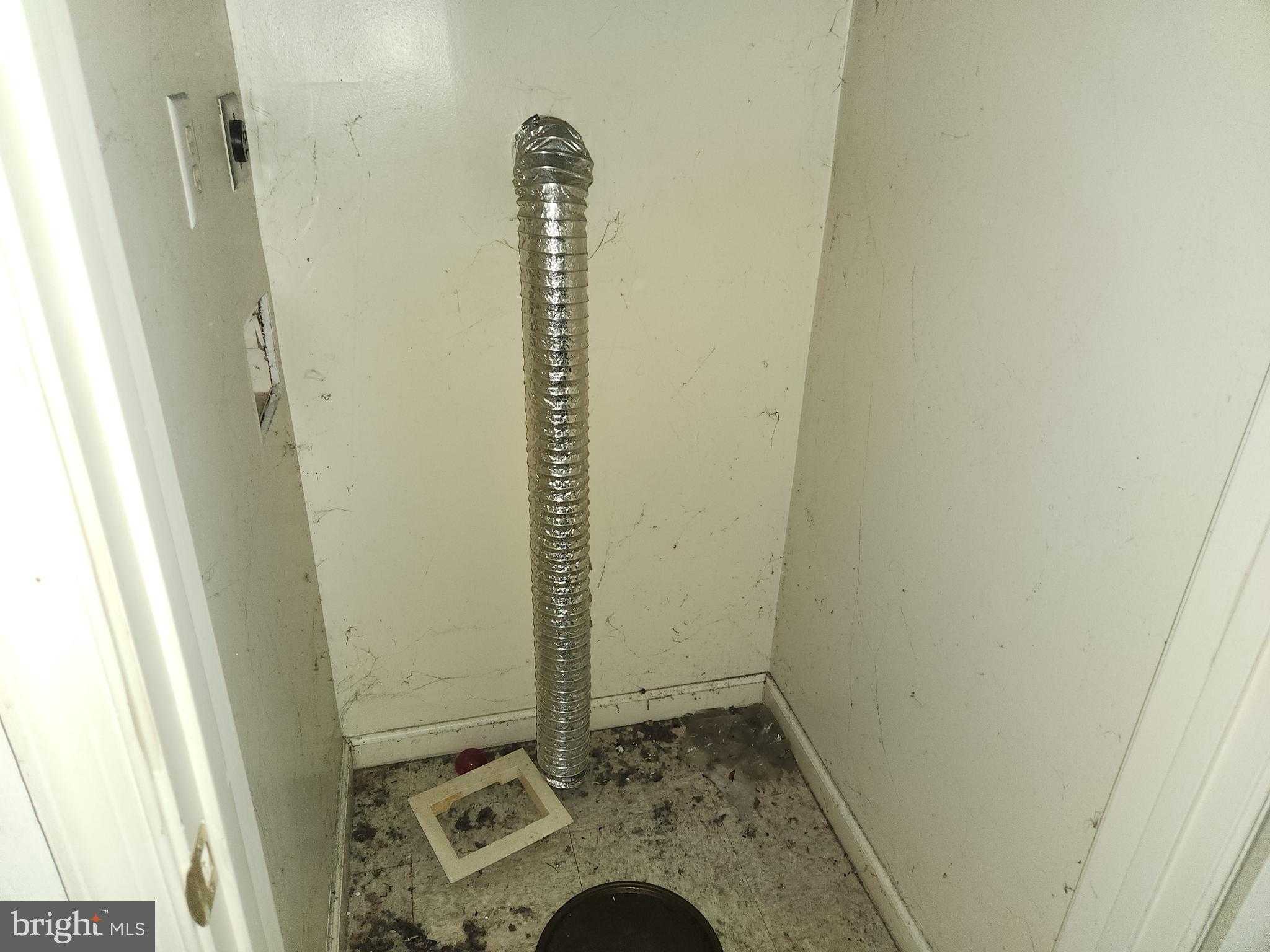 922 N Calhoun St photo 7