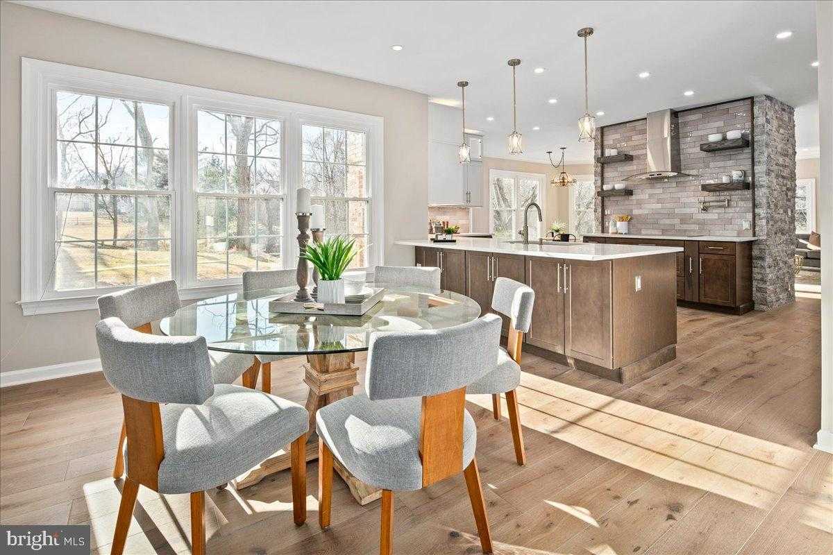 353 Gallop Wood Pl photo 18