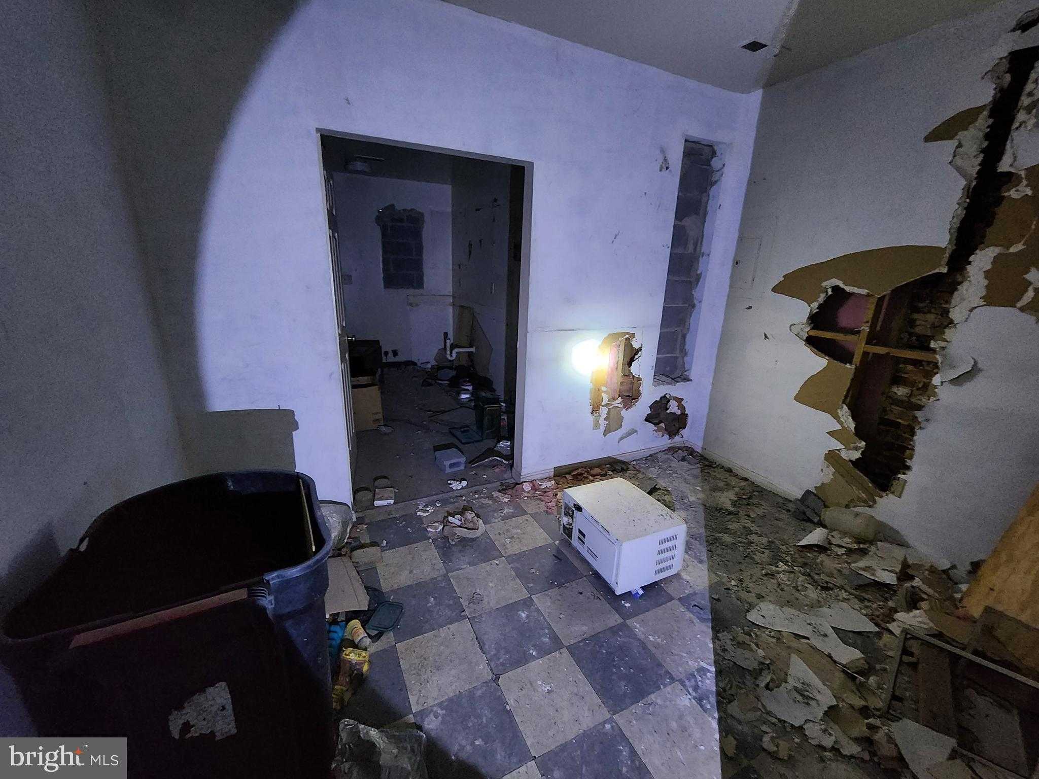 1605 Riggs Ave photo 8