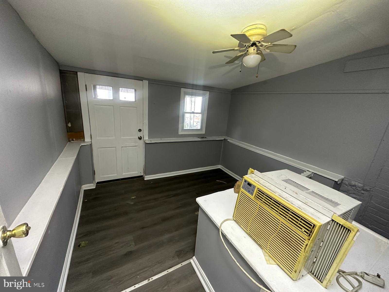 510 S Longwood St photo 7