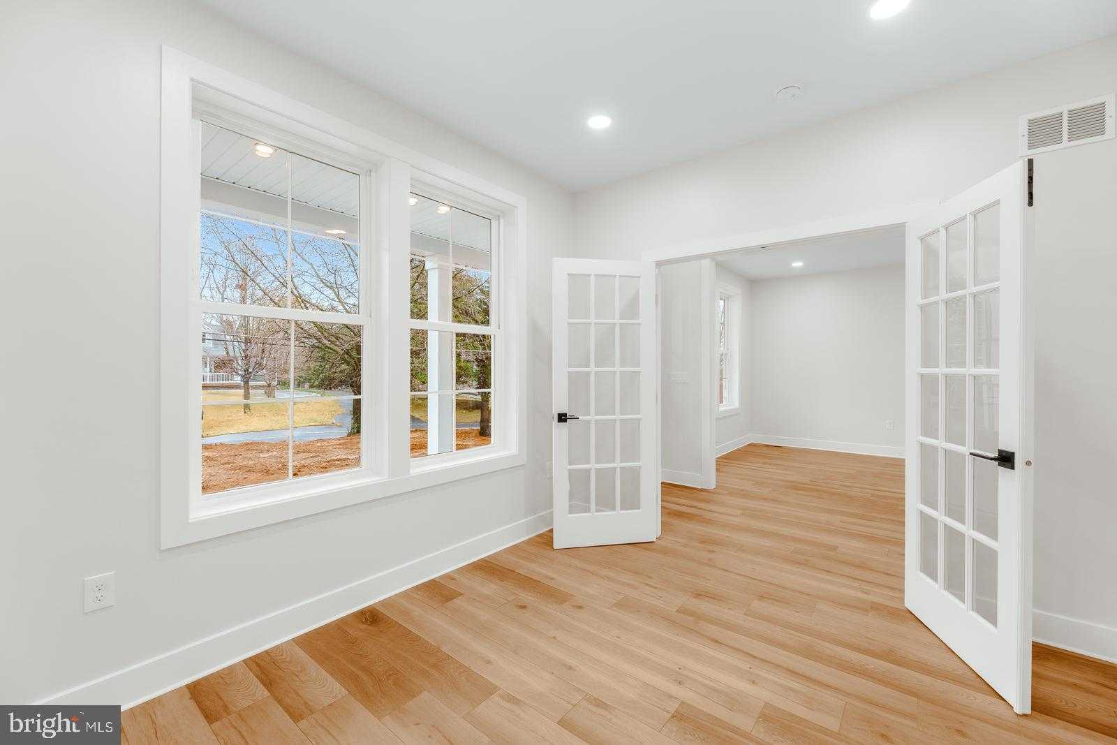 866 Hulmeville Rd photo 11