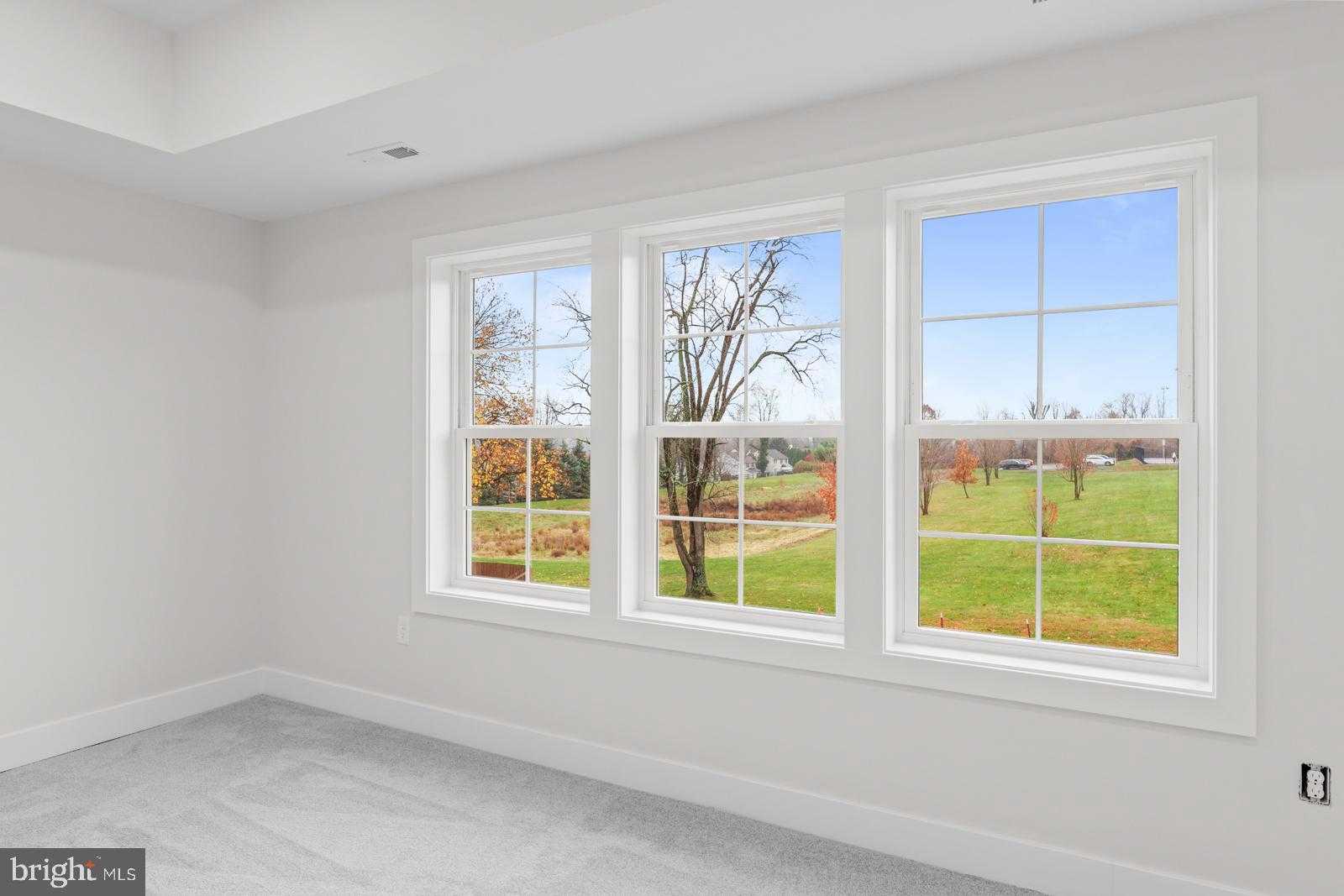 866 Hulmeville Rd photo 33