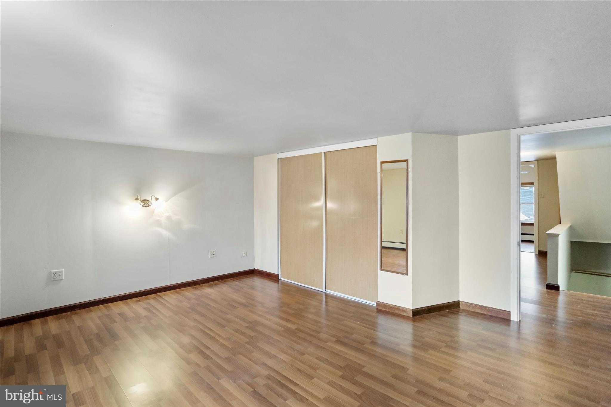 160 Ormand St photo 19