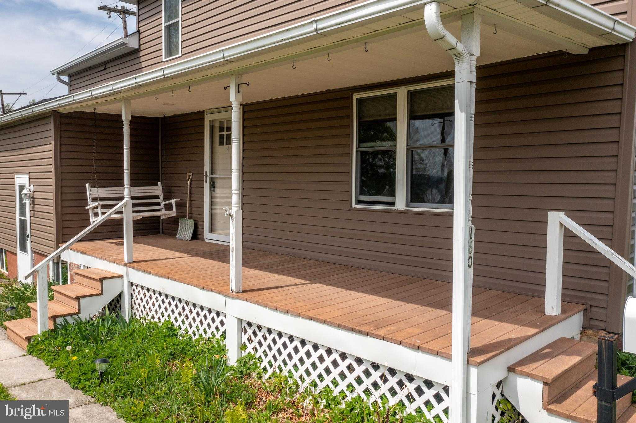 160 Ormand St photo 5