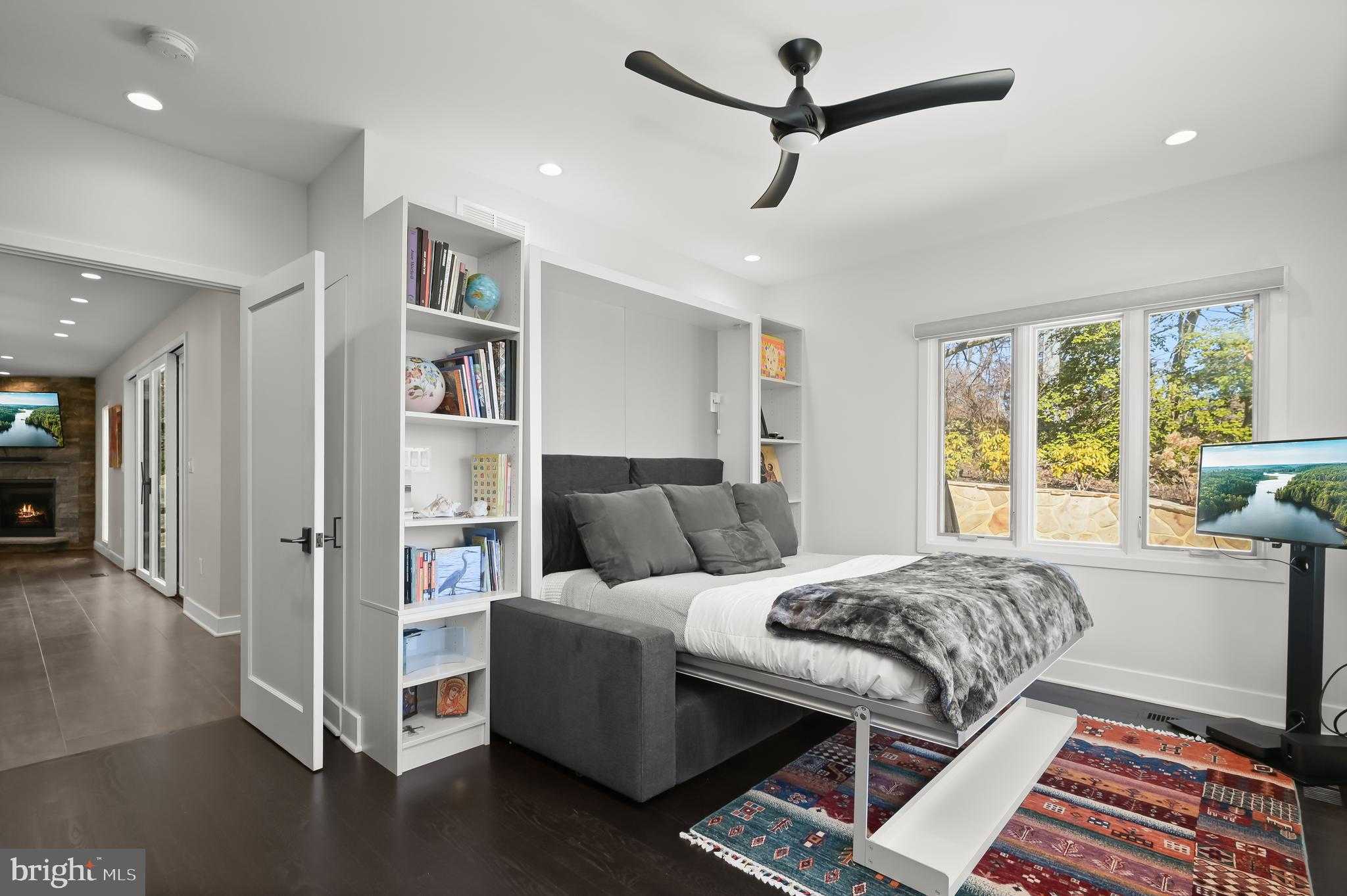 668 Broadwater Way photo 41