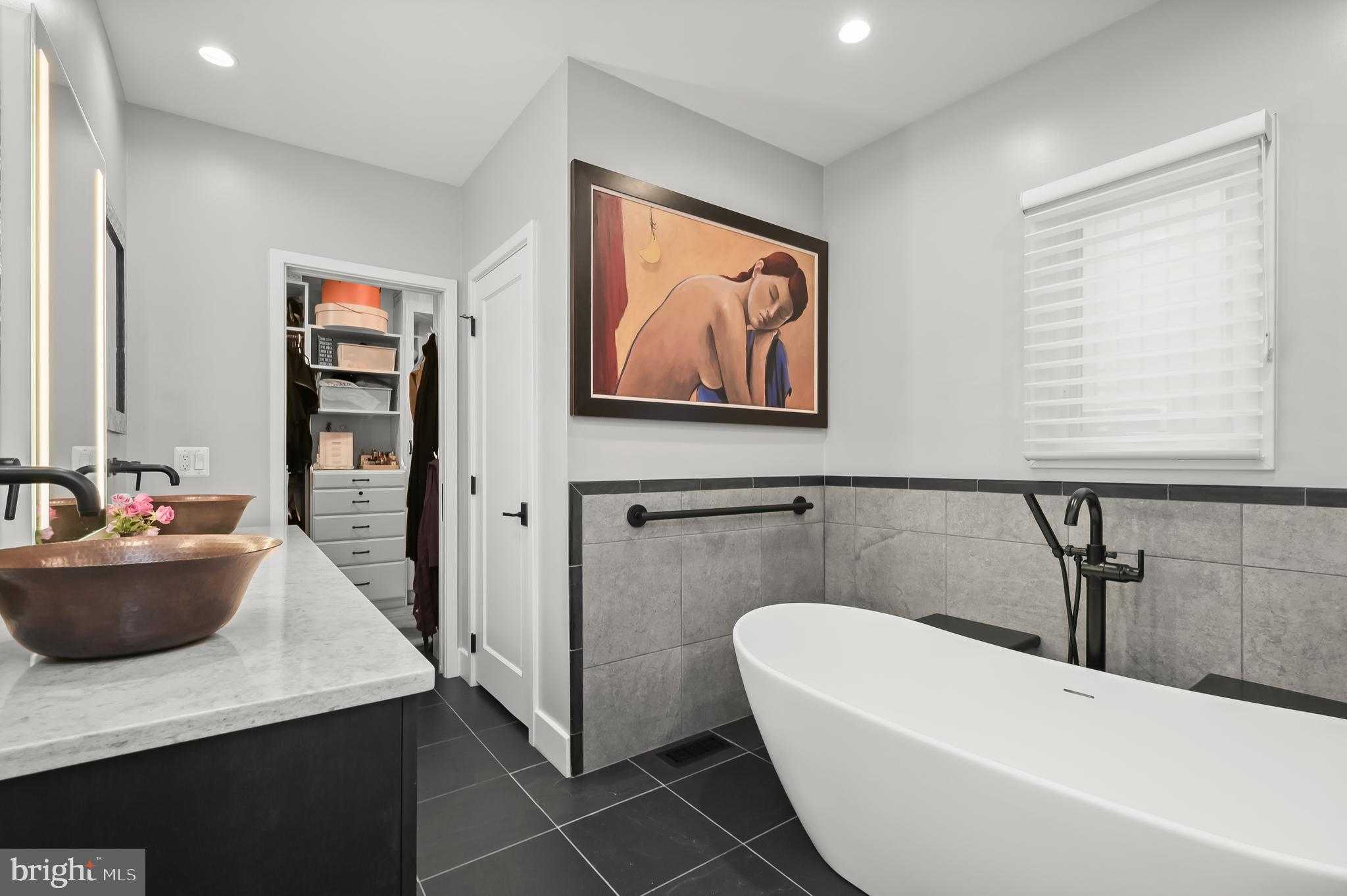 668 Broadwater Way photo 47