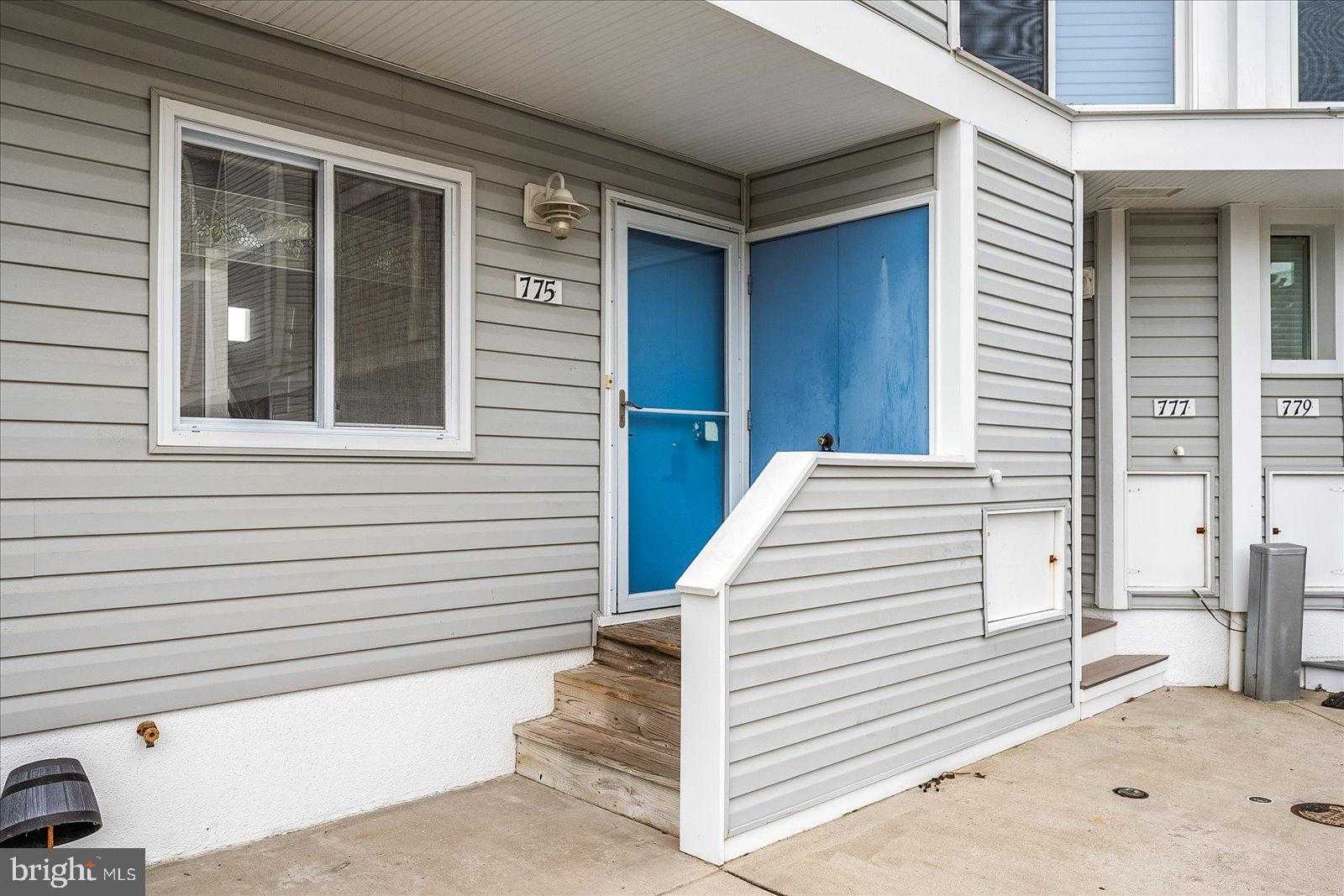 775 94th St photo 51