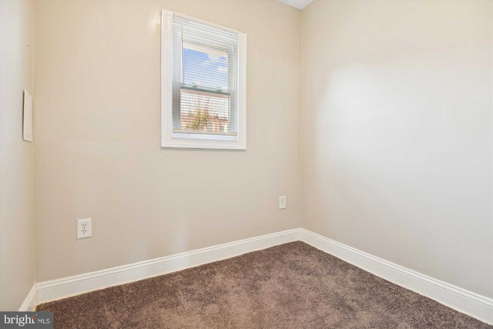 730 N Edgewood St photo 15