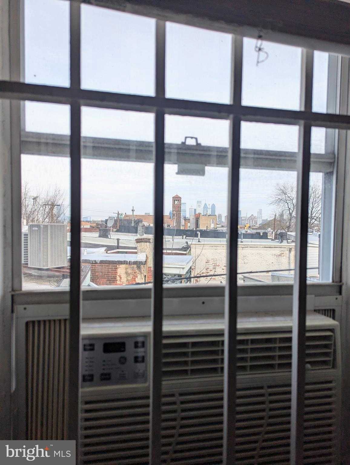 1545 W Passyunk Ave photo 21