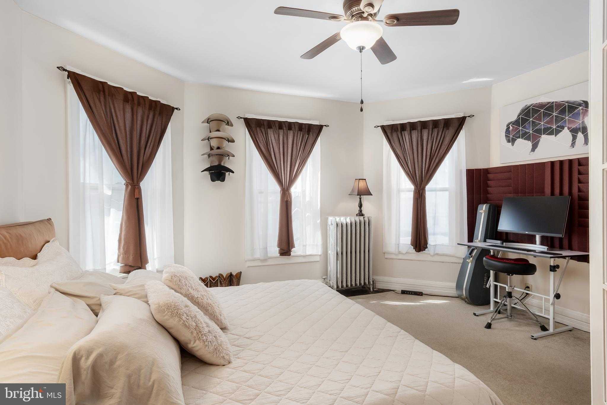 115 W 2nd St photo 19