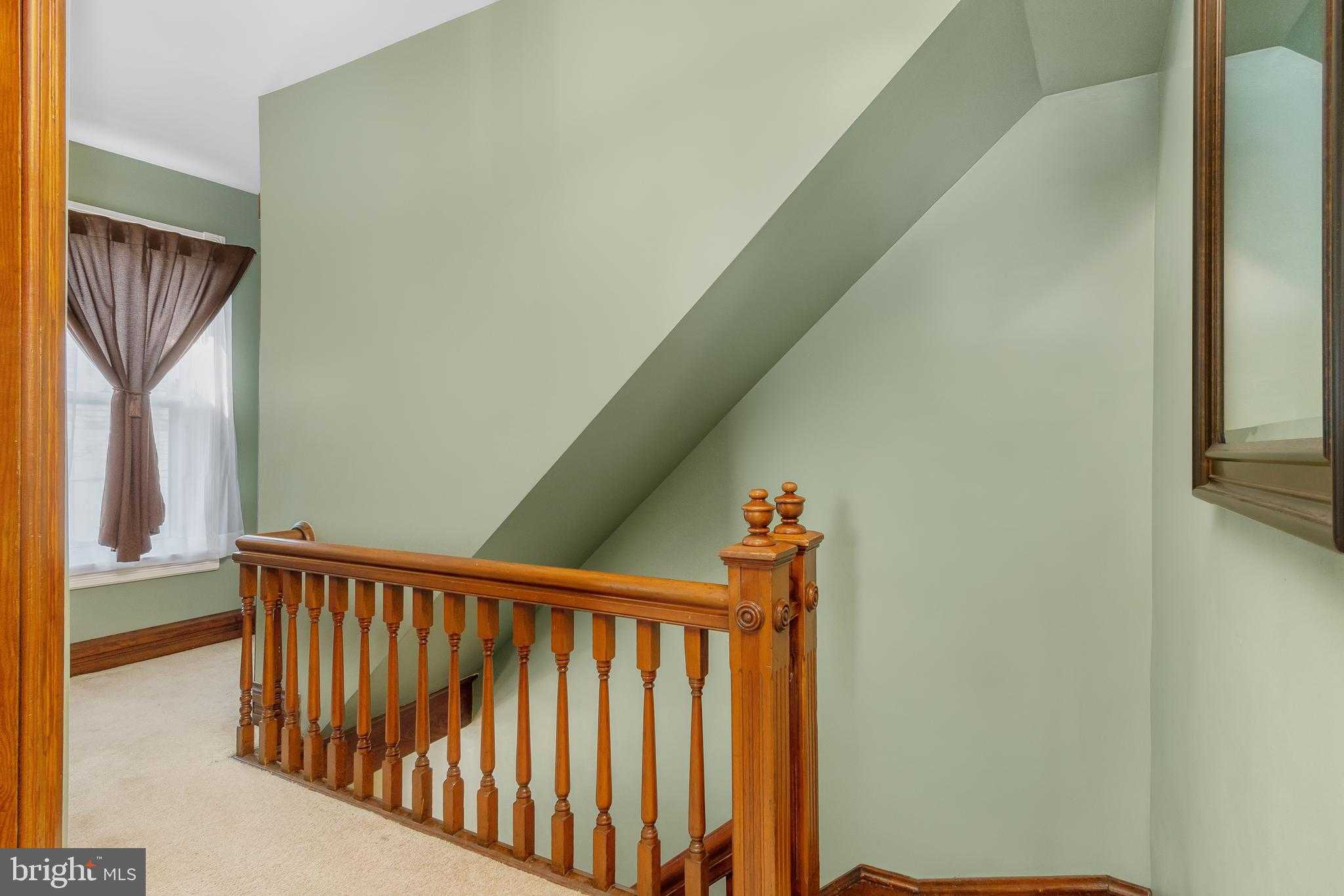 115 W 2nd St photo 26