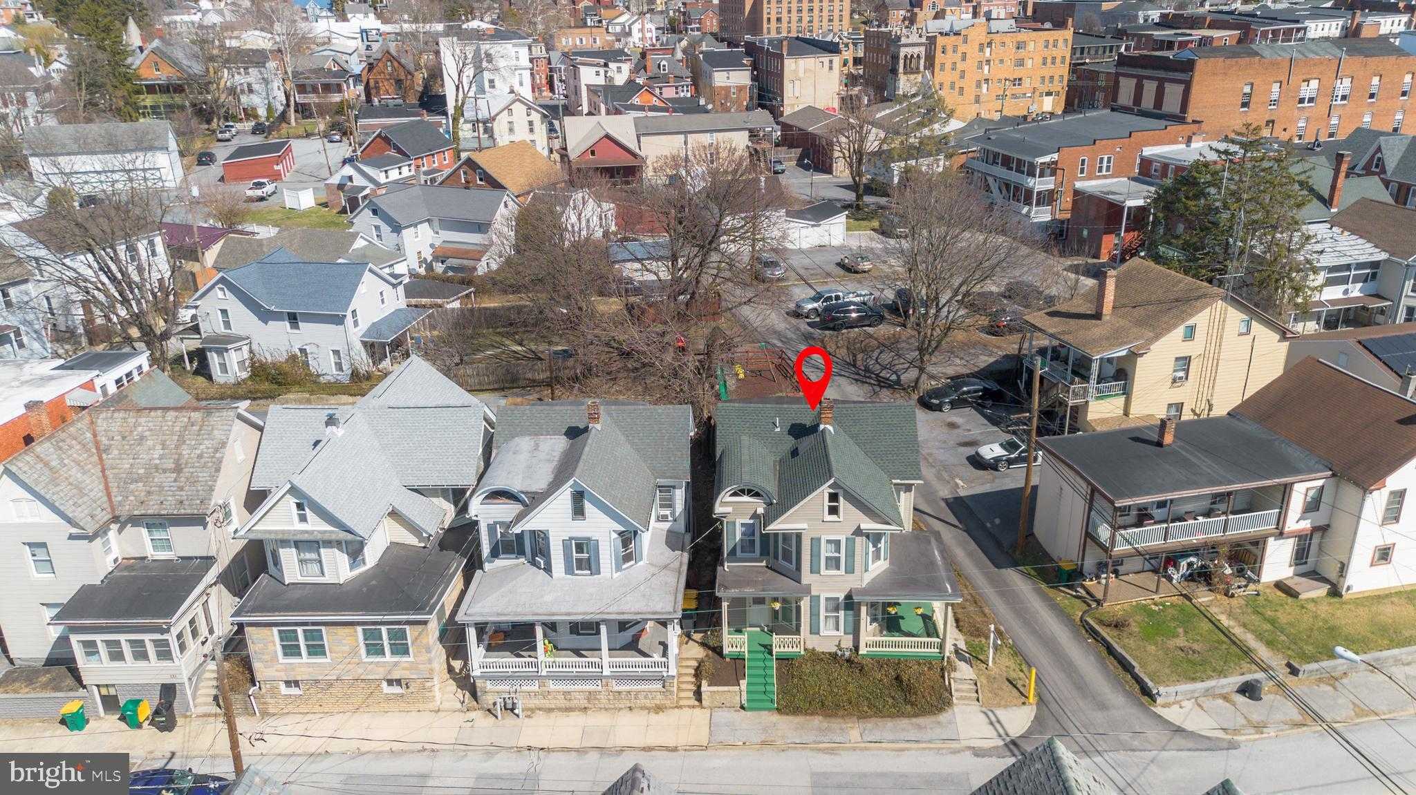 115 W 2nd St photo 32