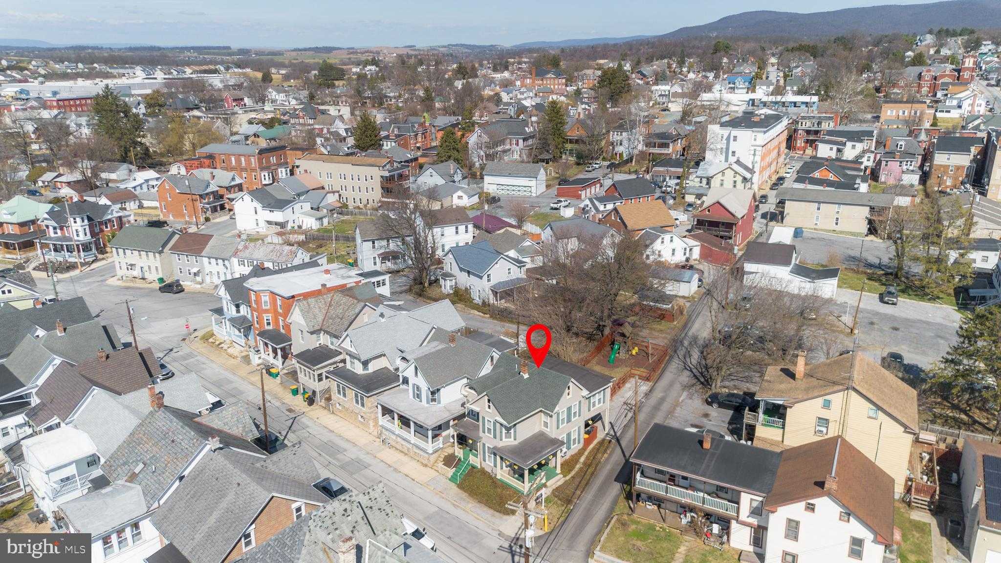 115 W 2nd St photo 33