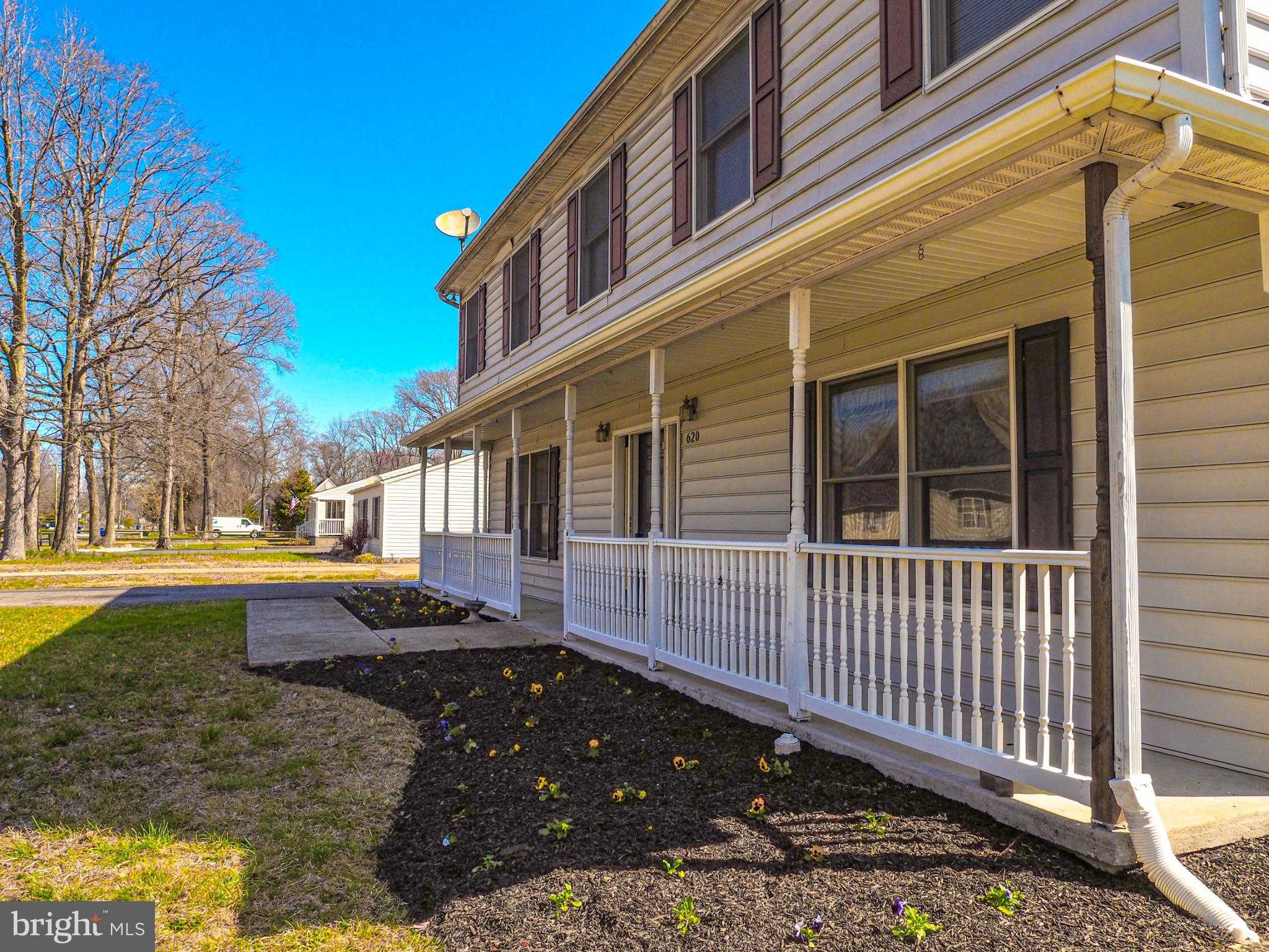 620 Old Love Point Rd photo 3