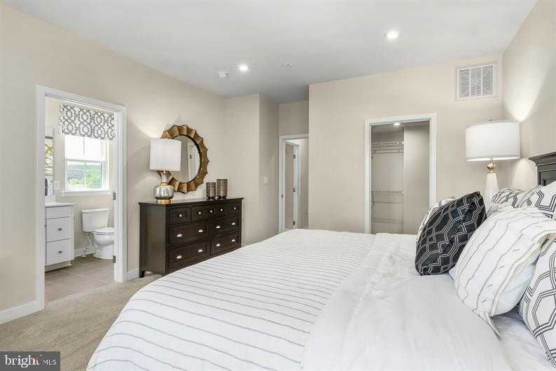 2200 Kloman St photo 13