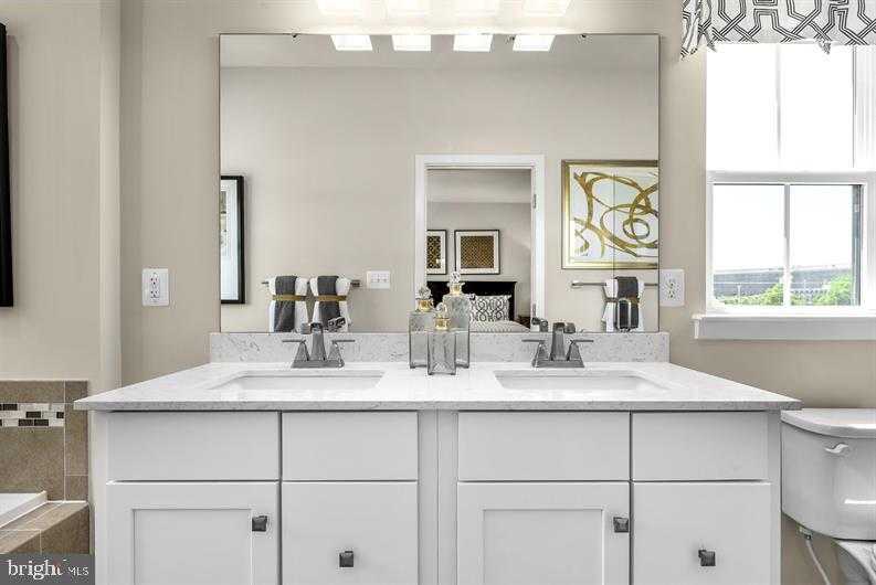 2200 Kloman St photo 15