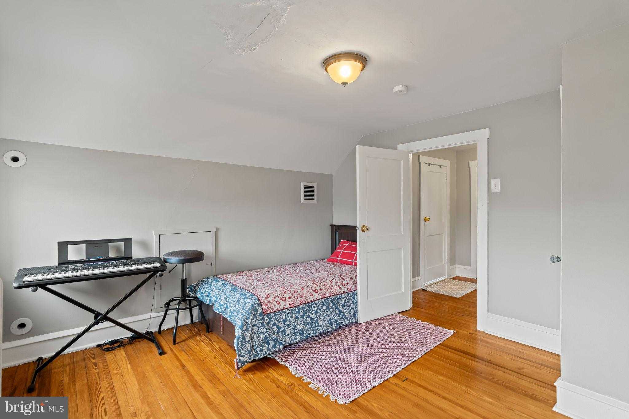 341 Congress Ave photo 30