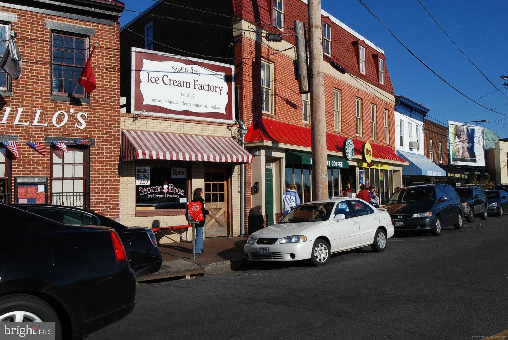 1410 Greendale CT photo 16