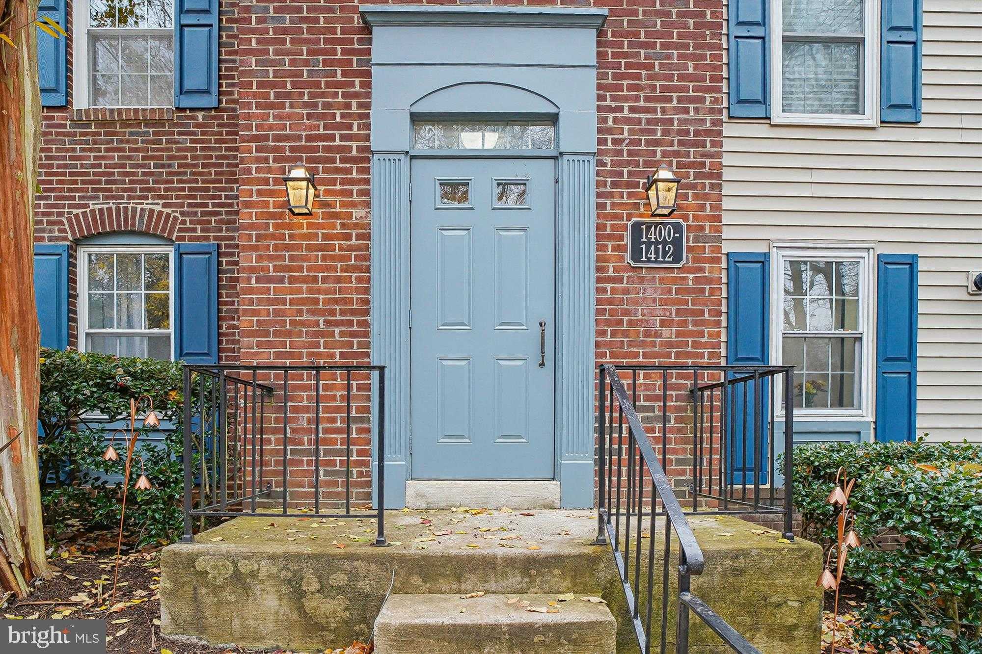 1410 Greendale CT photo 3