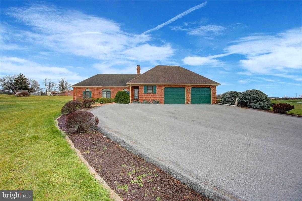 1015 Buchanan Trl E photo 13