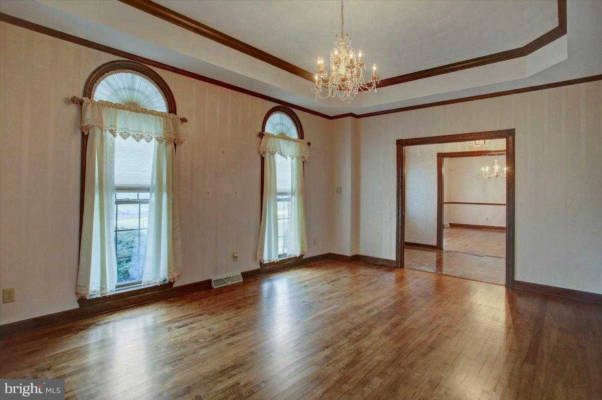 1015 Buchanan Trl E photo 18