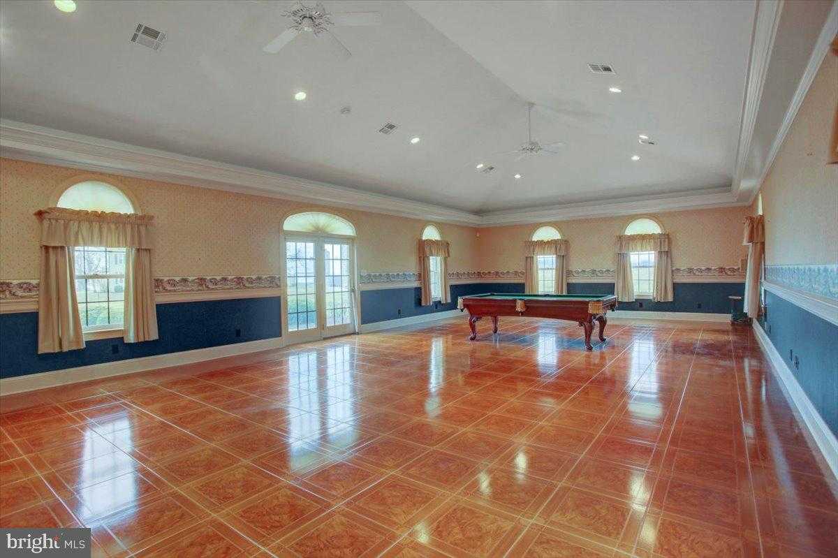 1015 Buchanan Trl E photo 35