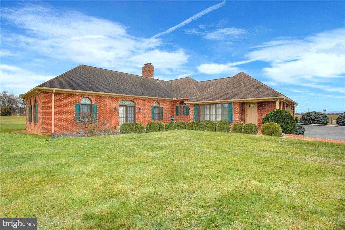 1015 Buchanan Trl E photo 8