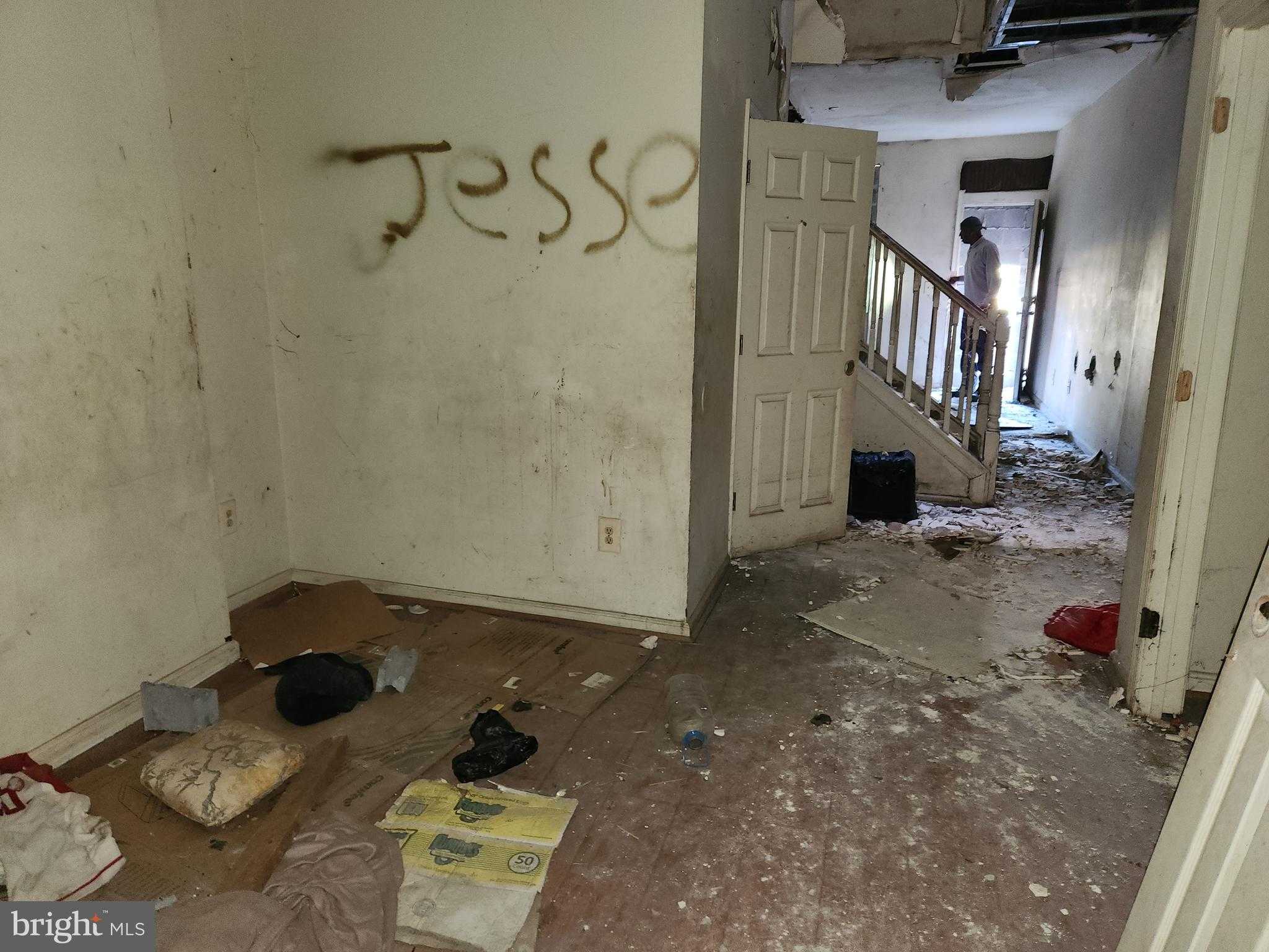 1415 Mosher St photo 8