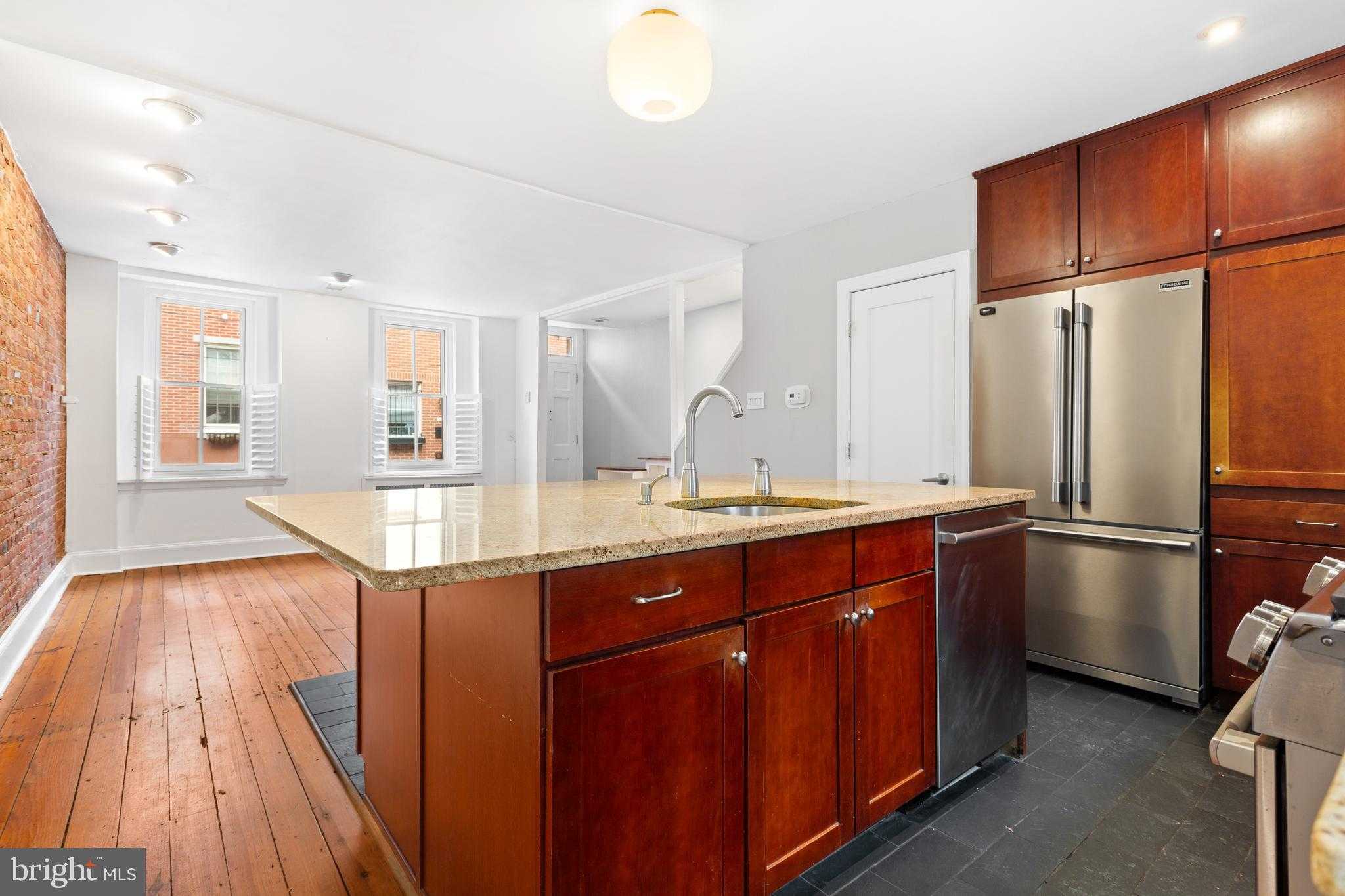 504 Kauffman St photo 12