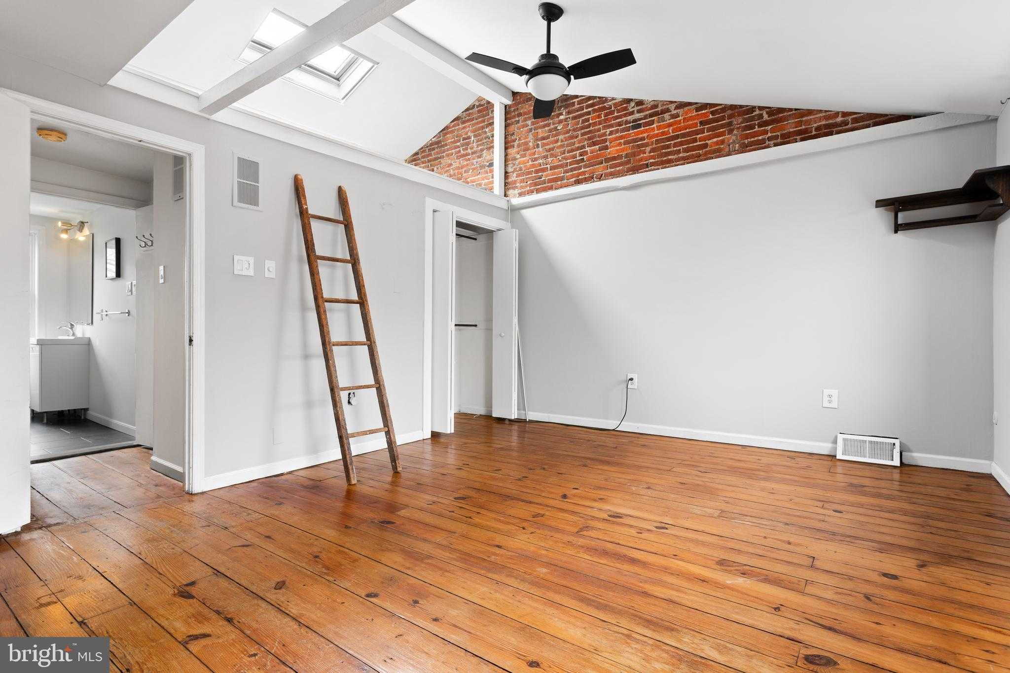 504 Kauffman St photo 14